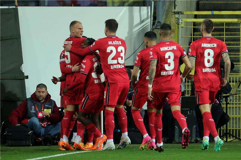 لاعبو باير ليفركوزن