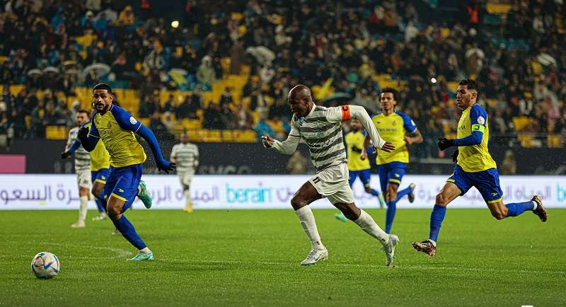 لقاء سابق بين الفريقين