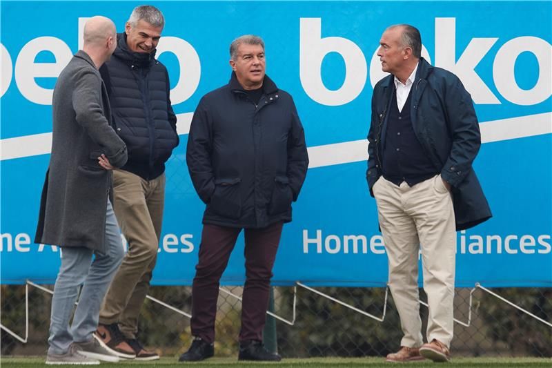 جوردي كرويف رفقة لابورتا