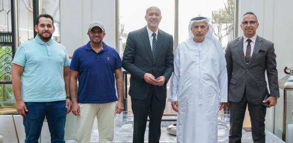 من الاستقبال