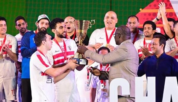 جانب من التتويج