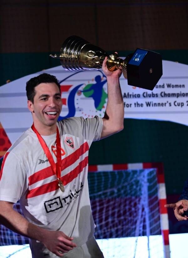 أحمد الأحمر