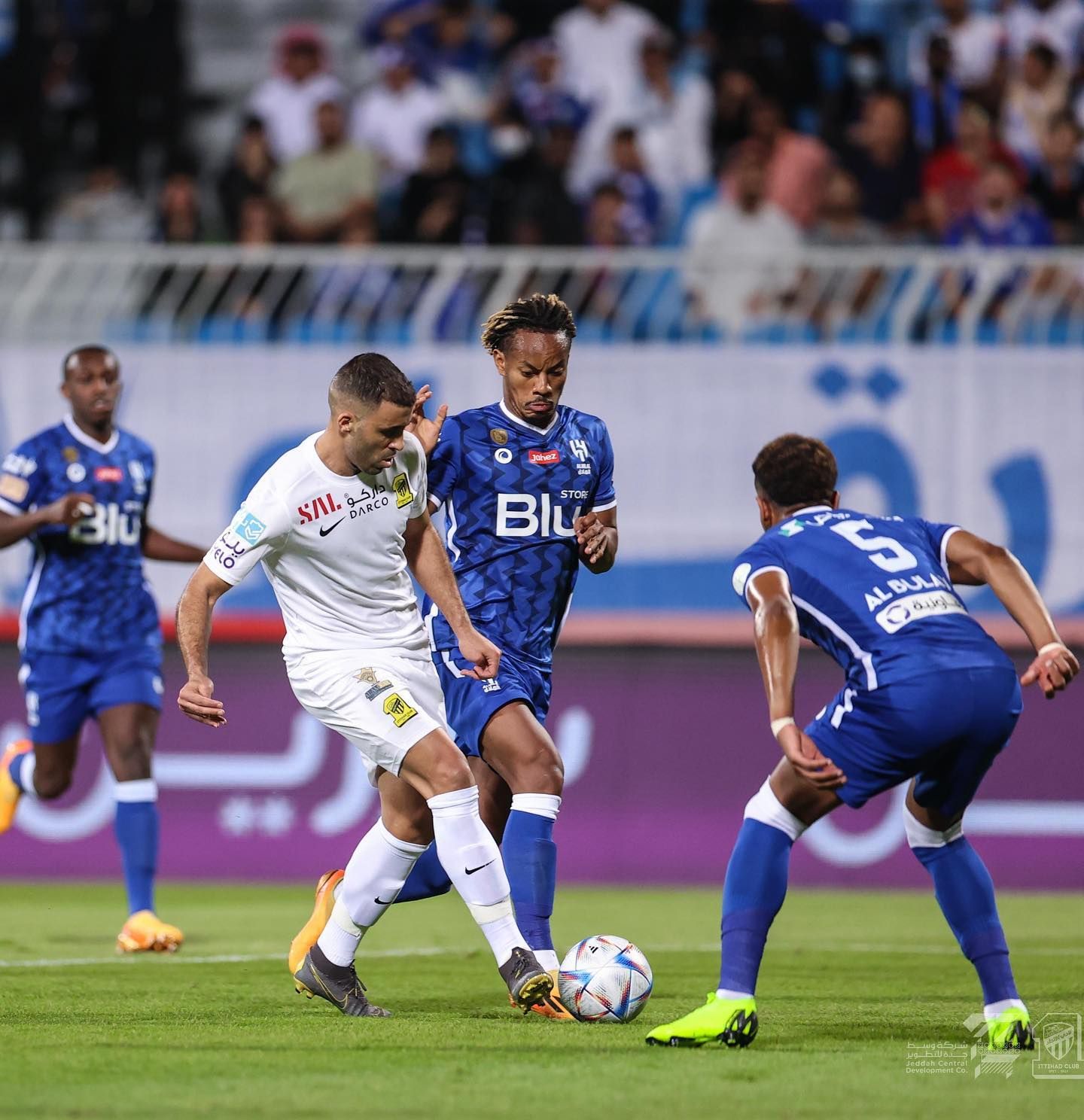 من مباراة الهلال والاتحاد