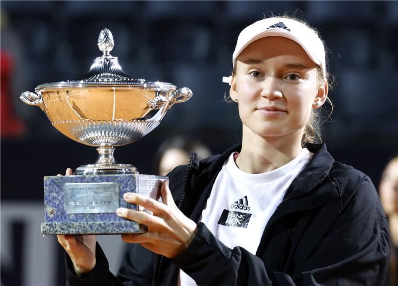 إلينا ريباكينا