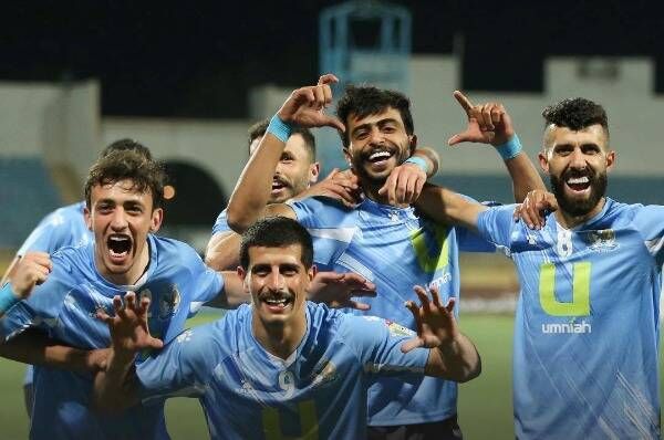 لاعبو الفيصلي