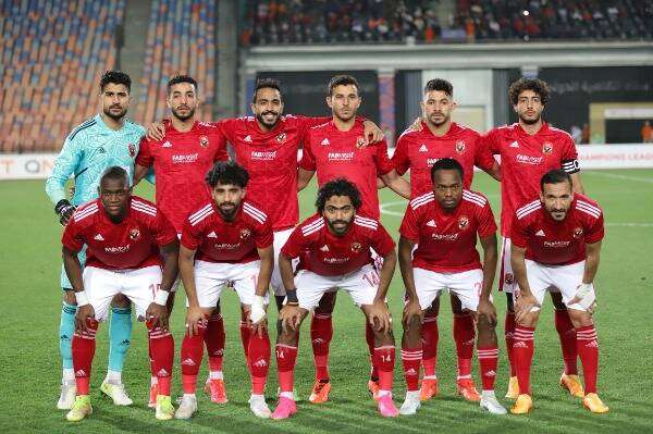 لاعبو الأهلي