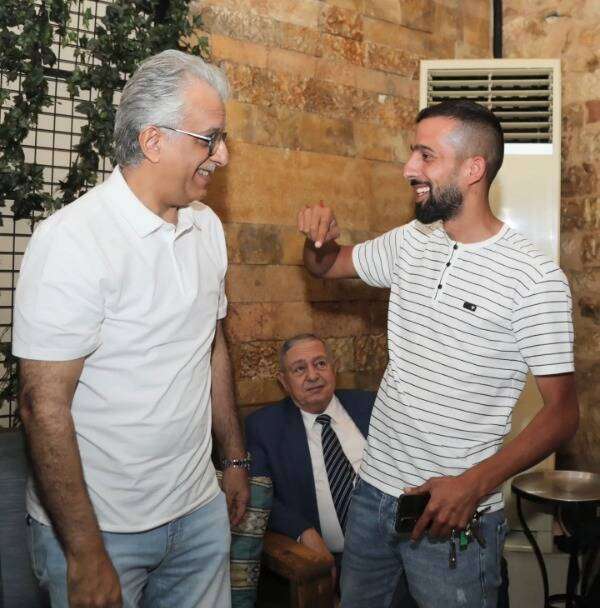 سلمان بن إبراهيم آل خليفة مع مراسل كووورة