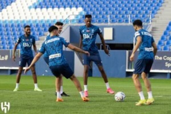 لاعبو الهلال