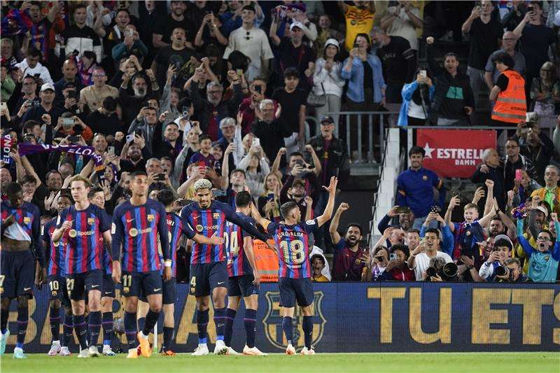 لاعبو برشلونة