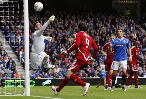 2011-08-28t162216z_01_dmr106_rtridsp_3_soccer-europe-scotland_reuters