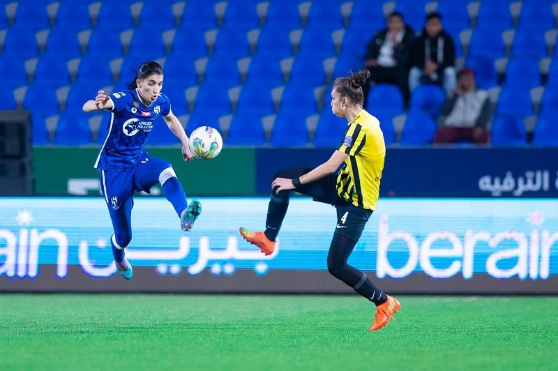 الأردنية آية المجالي (يمين) والعراقية شوخان صالحي