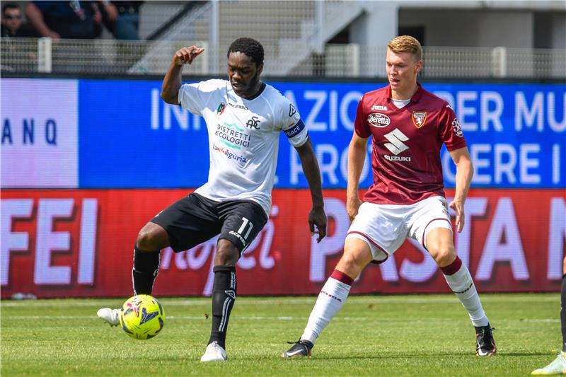 من مواجهة تورينو وسبيزيا