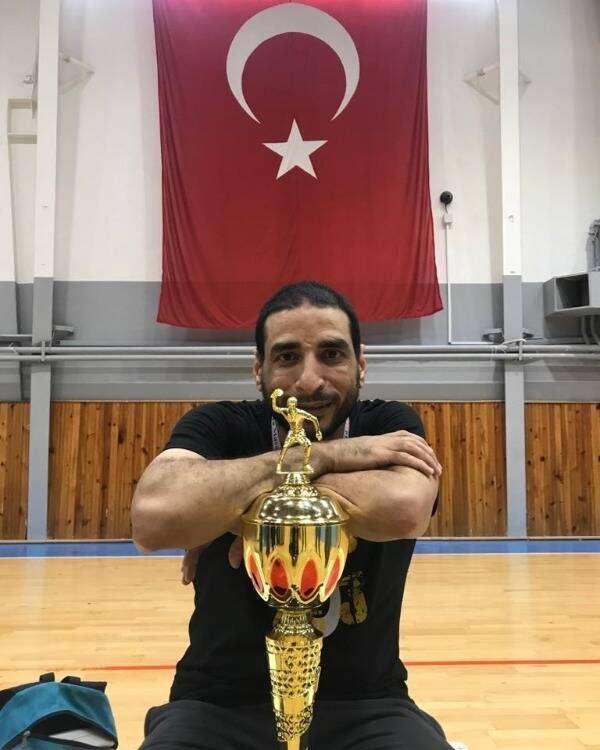 السيد لاشين