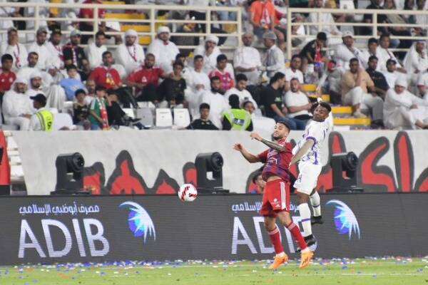 مباراة العين والشارقة بنهائي كأس المحترفين