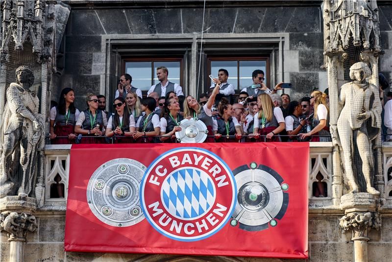 من الاحتفالات