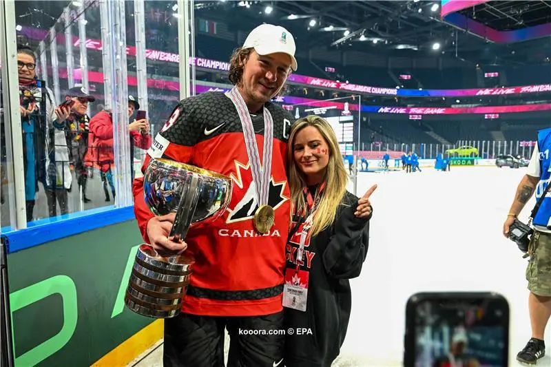 ?i=epa%2fhockey%2f2023-05%2f2023-05-28-10661116_epa