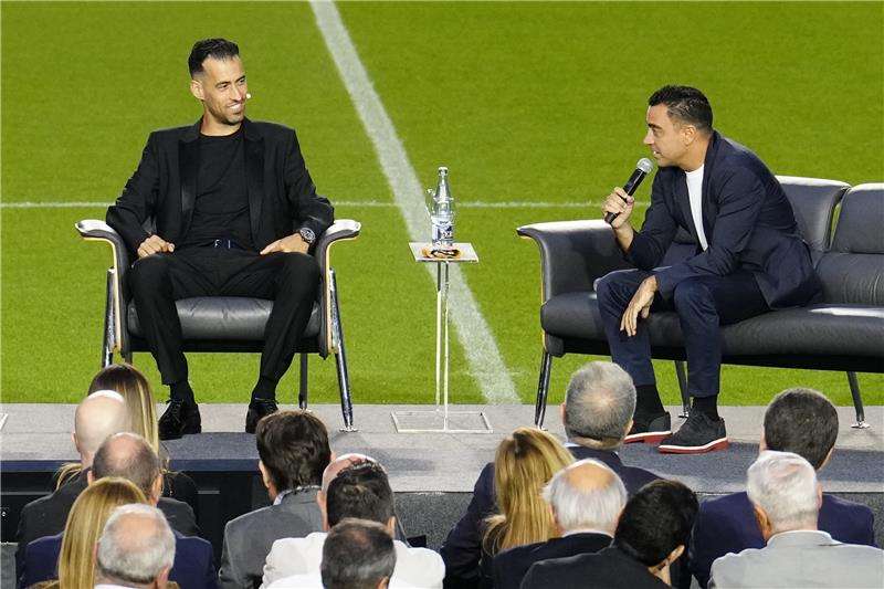 جانب من مراسم وداع بوسكيتس