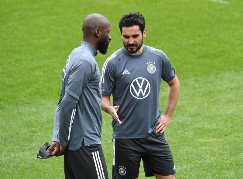 إلكاي جوندوجان وأنطونيو روديجر