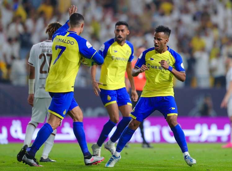 لاعبو النصر
