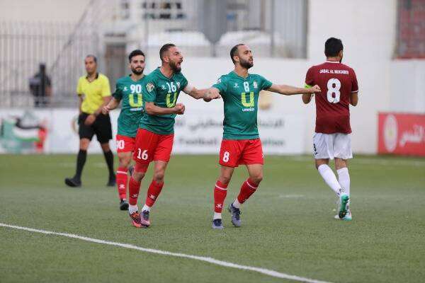 فراس شلباية مع زميله محمود شوكت