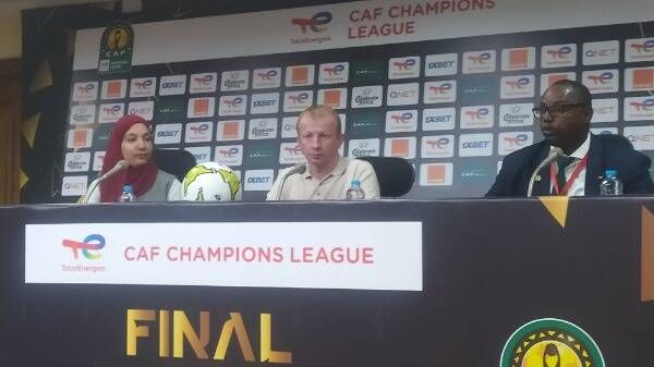 من المؤتمر الصحفي