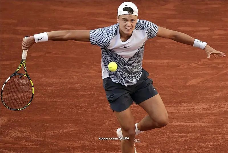 ?i=epa%2ftennis%2f2023-06%2f2023-06-05-10674828_epa