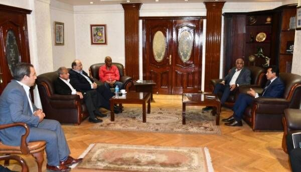 من الاجتماع