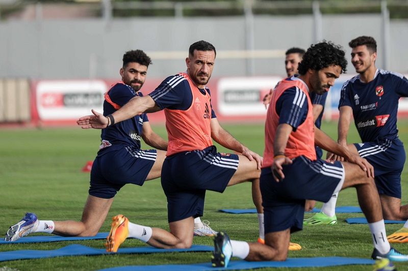 لاعبو الأهلي