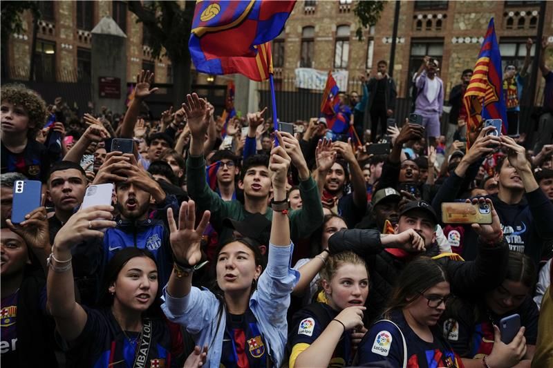 جماهير برشلونة - أرشيفية