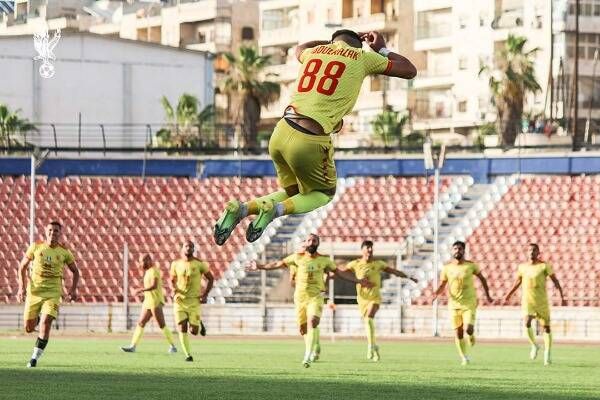 لاعبو تشرين