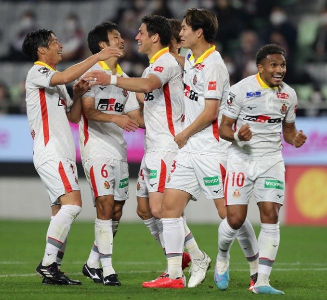 ناجويا جرامبوس