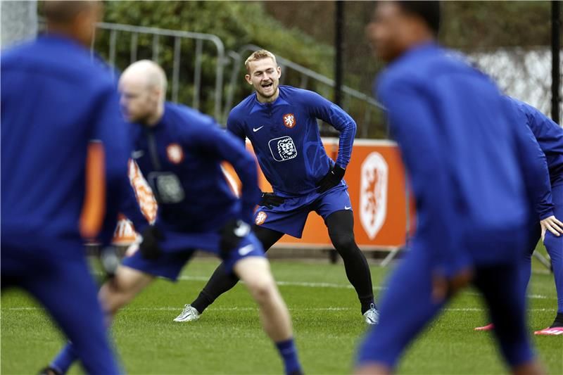 ماتيس دي ليخت