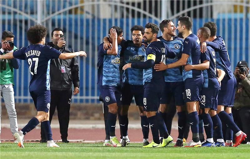 لاعبو بيراميدز