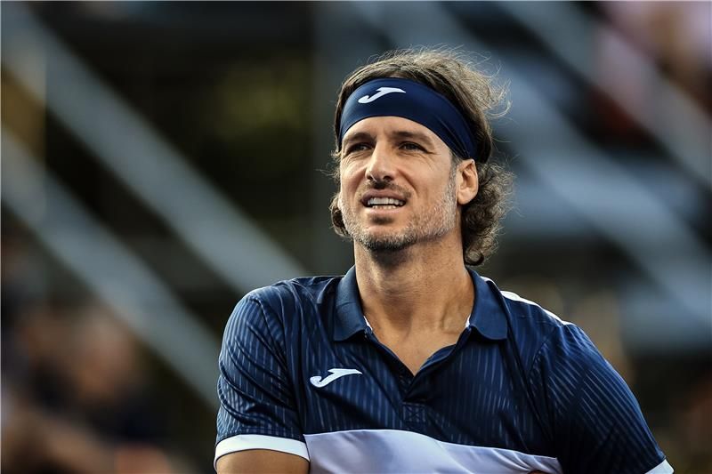 الإسباني فيليسيانو لوبيز