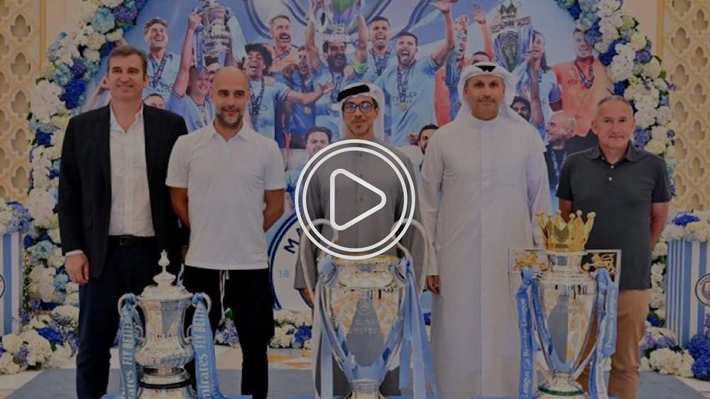 من الاحتفالية