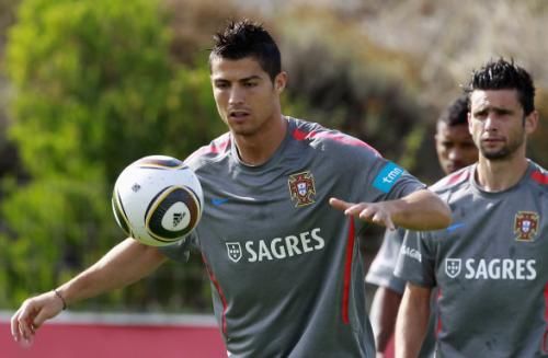2011-08-31t102436z_01_jmr03_rtridsp_3_soccer-europe-portugal_reuters