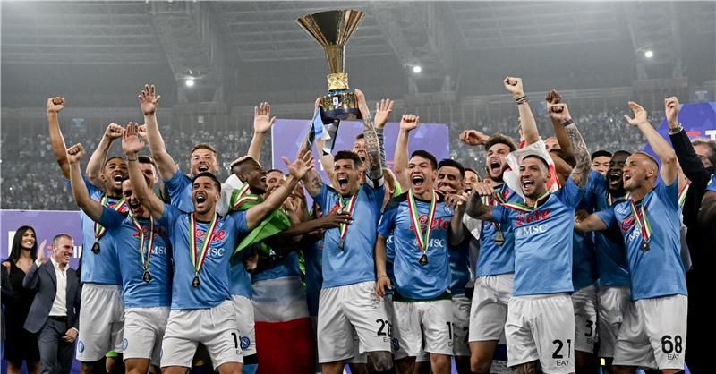 من تتويج نابولي بالدوري