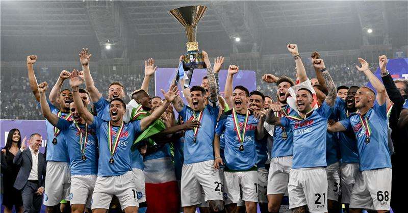 من تتويج نابولي بالدوري