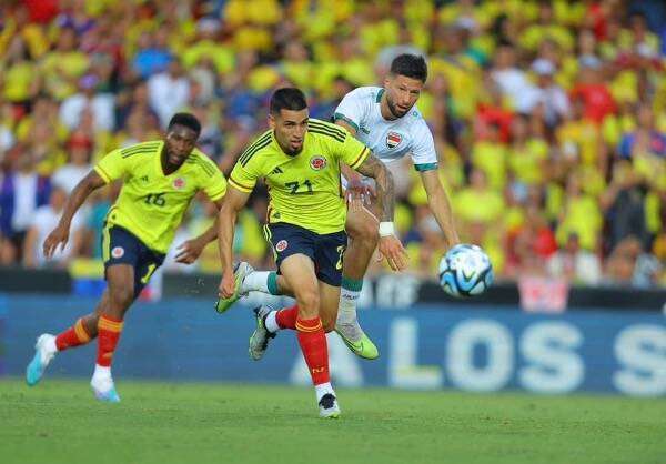 من مباراة العراق وكولومبيا