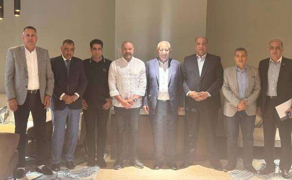 من الاجتماع