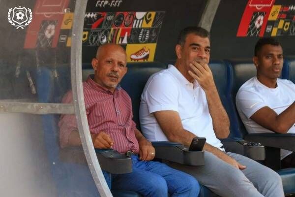 أحمد العجوز "صورة رسمية"