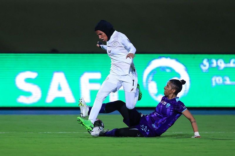 من لقاء الأهلي والشباب بالدوري الممتاز