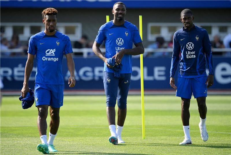 ماركوس تورام (وسط)