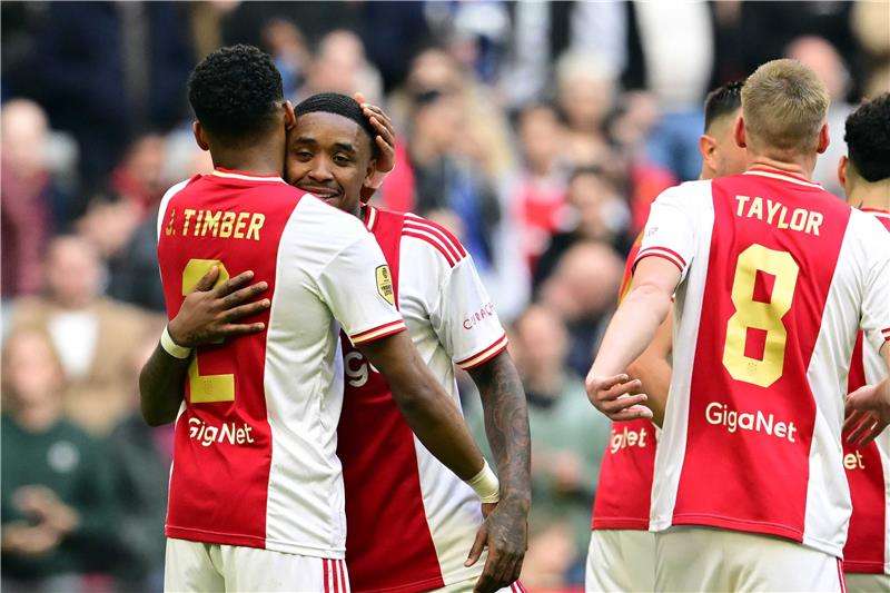 لاعبو أياكس