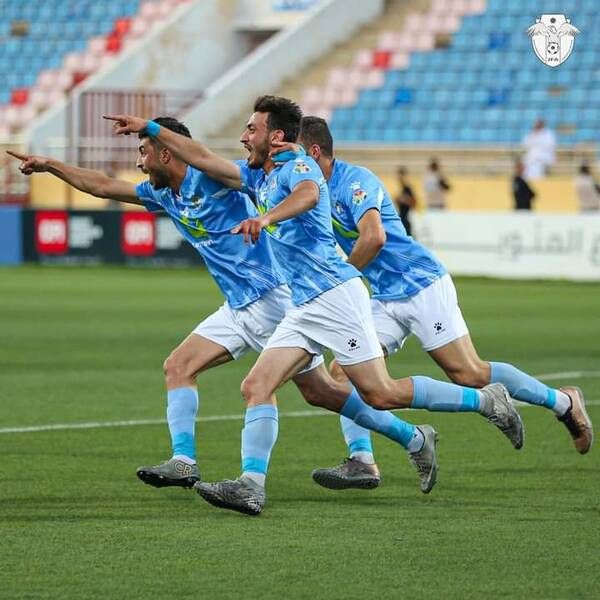 فرحة لاعبي الفيصلي