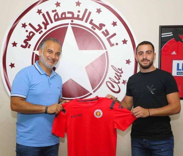 من تقديم اللاعبين