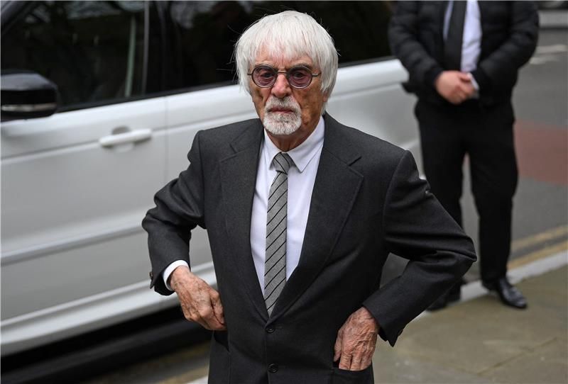 بيرني إكليستون