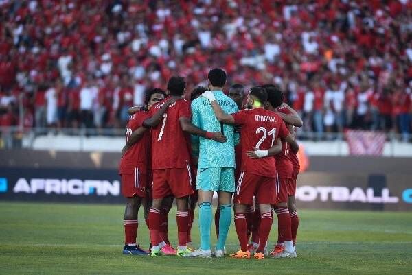 لاعبو الأهلي