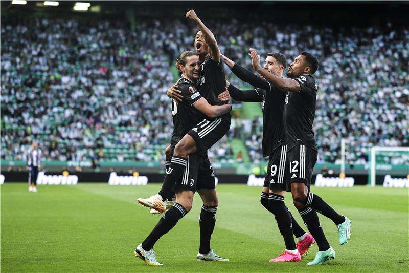 لاعبو يوفنتوس