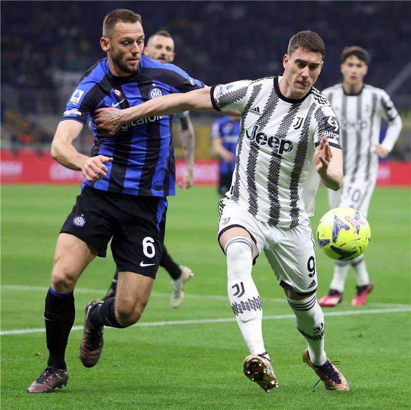 فلاهوفيتش (جهة اليمين)